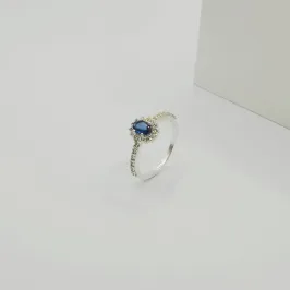 ANEL SOLITÁRIO COM ZIRCÔNIA AZUL
