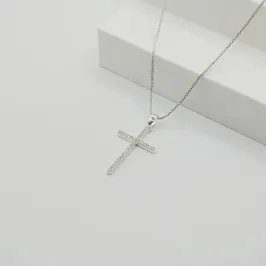 COLAR VENEZIANA COM PINGENTE CRUZ FINA EM ZIRCÔNIA CRISTAL