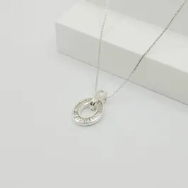 COLAR VENEZIANA COM PINGENTE OVAL EM NAVETE CRISTAL