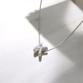 COLAR VENEZIANA PINGENTE LETRA K LISO