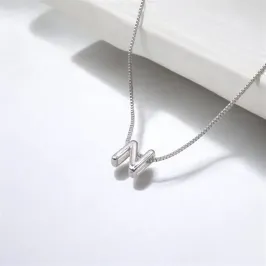 COLAR VENEZIANA PINGENTE LETRA N LISO