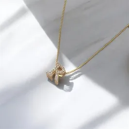 COLAR VENEZIANA PINGENTE LETRA R CRAVEJADO