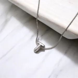 COLAR VENEZIANA PINGENTE LETRA T LISO