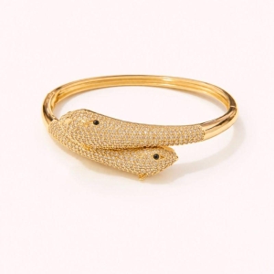 BRACELETE RIGIDO DOURADO CRAVEJADO COBRA