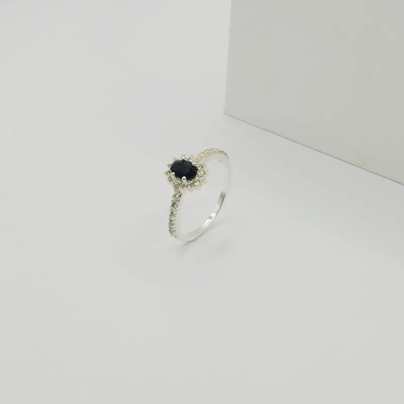 ANEL SOLITÁRIO COM ZIRCÔNIA PRETO
