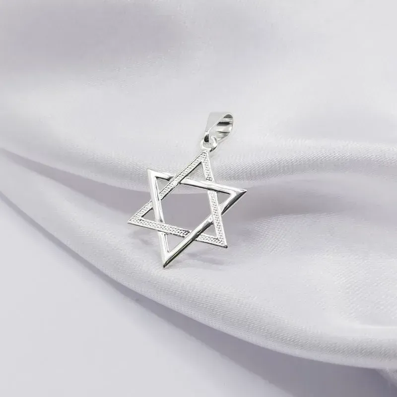 PINGENTE ESTRELA DE DAVI