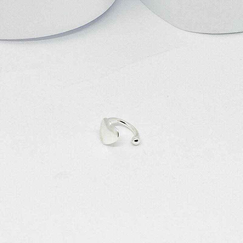 PIERCING FAKE COM CORAÇÃO LISO