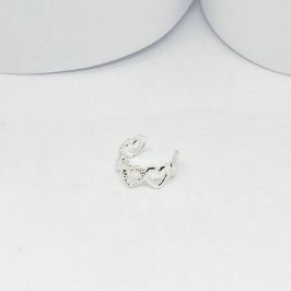 PIERCING FAKE DE CORAÇÕES VAZADOS PIERCING FAKE DE CORAÇÕES VAZADOS
