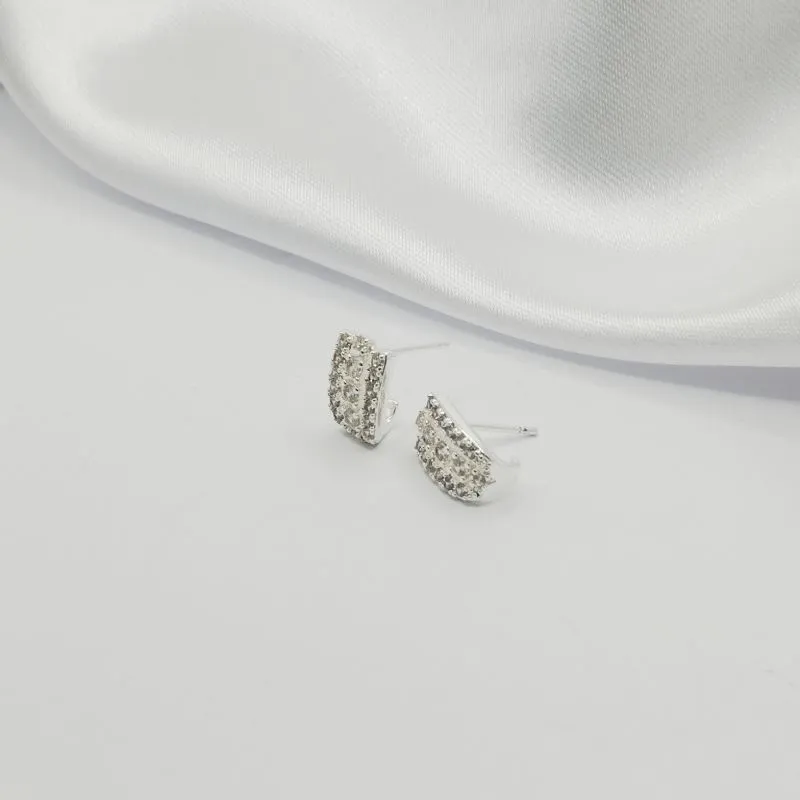 BRINCO MEIA ARGOLA COM ZIRCÔNIA CRISTAL