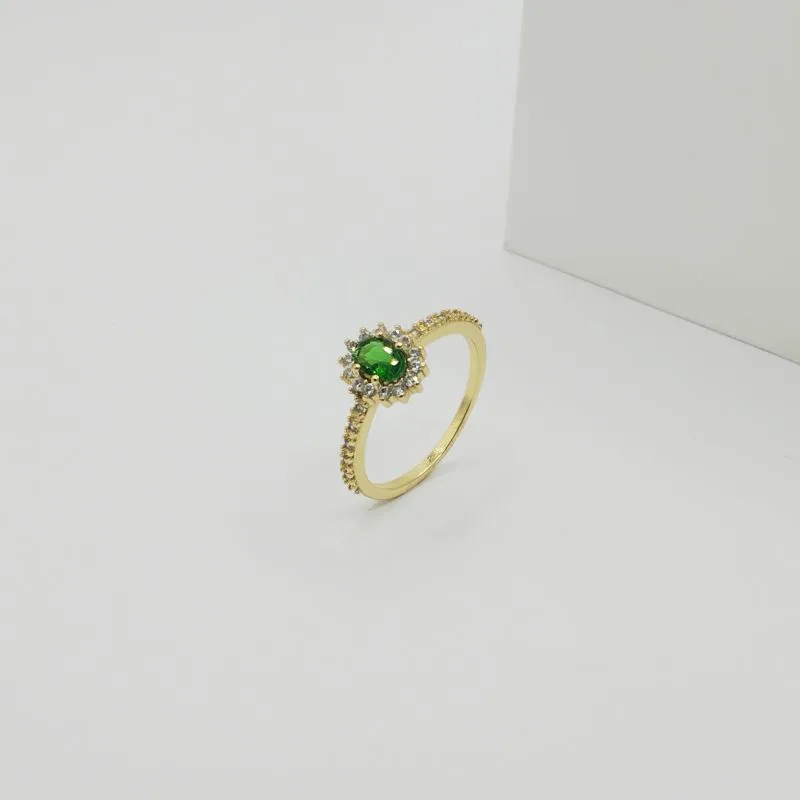 ANEL SOLITÁRIO COM ZIRCÔNIA VERDE
