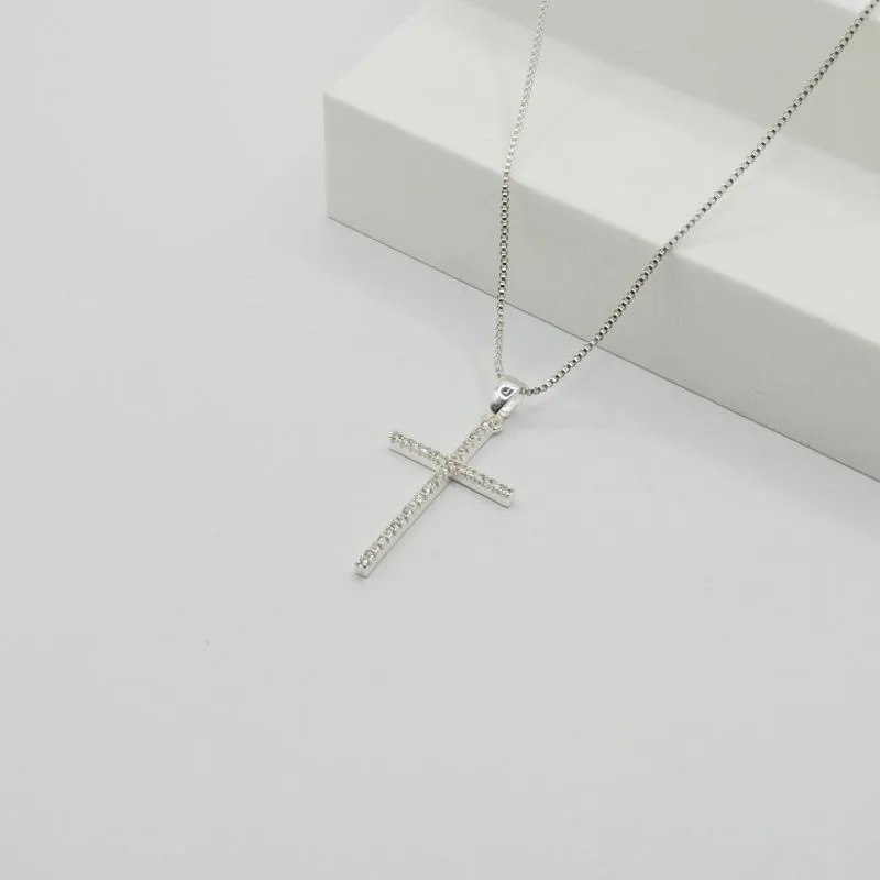 COLAR VENEZIANA COM PINGENTE CRUZ FINA EM ZIRCÔNIA CRISTAL