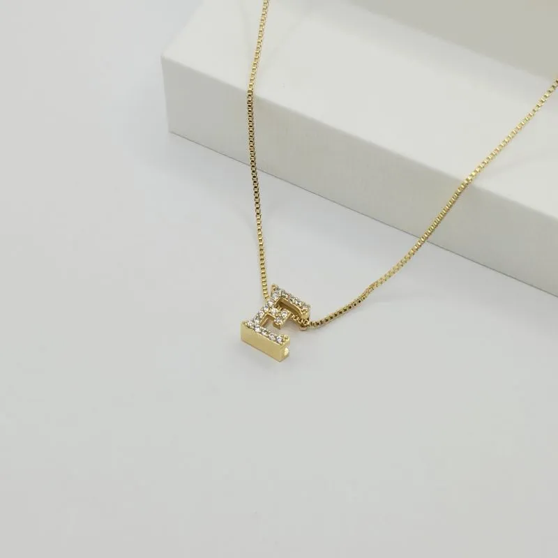 COLAR VENEZIANA COM PINGENTE LETRA E EM ZIRCÔNIA CRISTAL