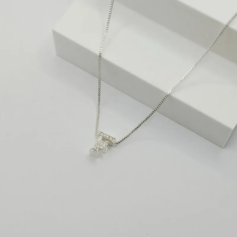 COLAR VENEZIANA COM PINGENTE LETRA F EM ZIRCÔNIA CRISTAL