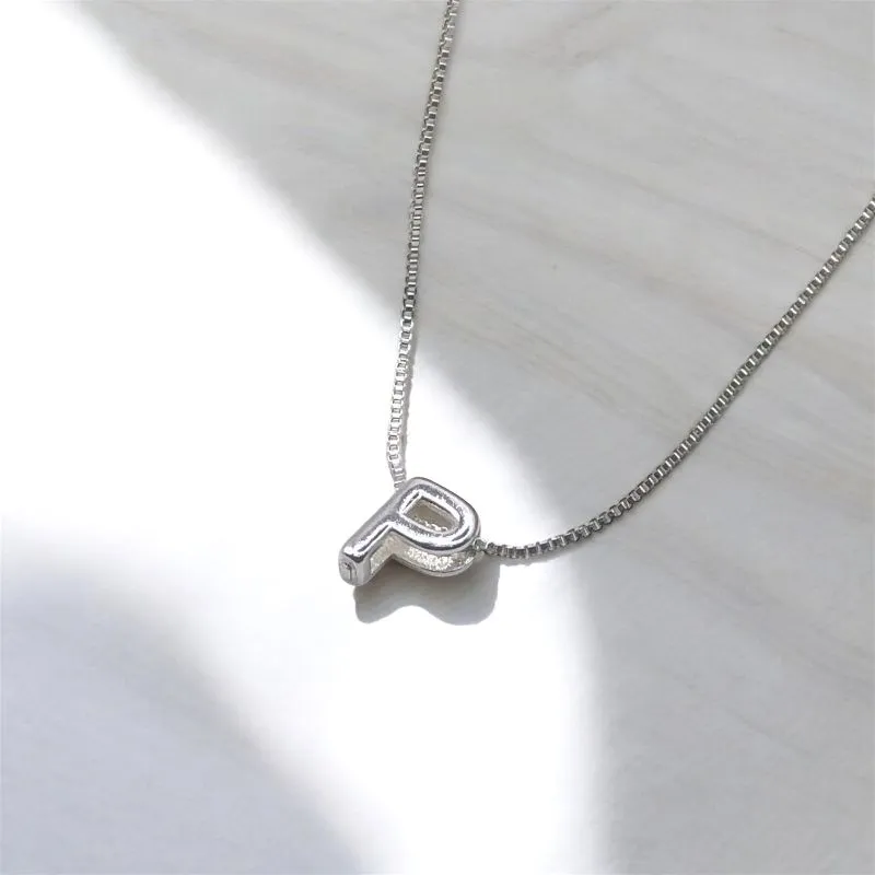 COLAR VENEZIANA PINGENTE LETRA P LISO