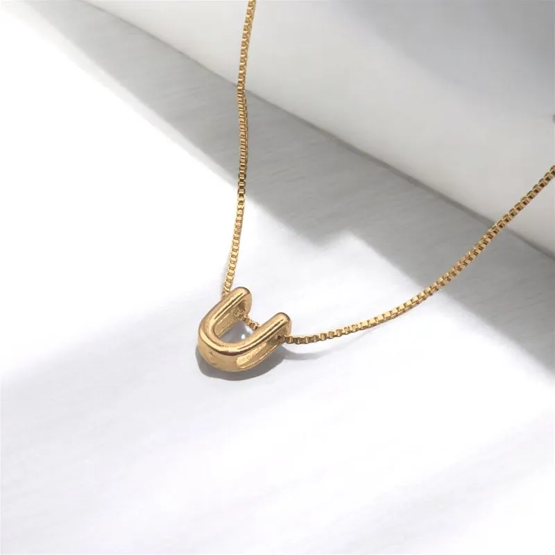 COLAR VENEZIANA PINGENTE LETRA U LISO