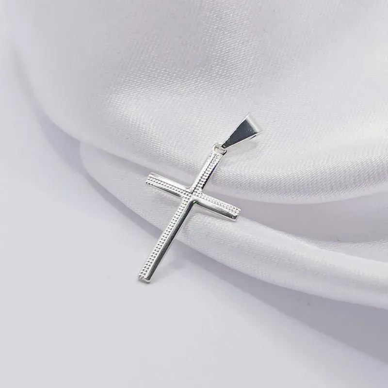 PINGENTE CRUZ FINA E DETALHADA
