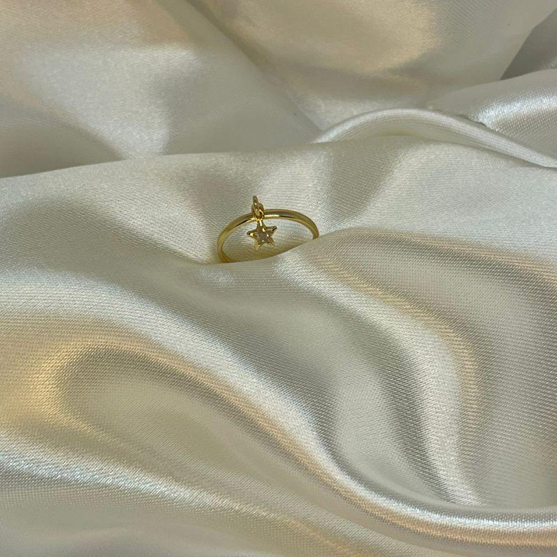 ANEL COM PINGENTE ESCRELA COM ZIRCONIA