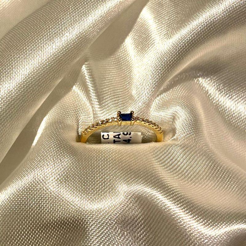 ANEL CRAVEJ.ZIRCONIA C/CRISTAL AZUL