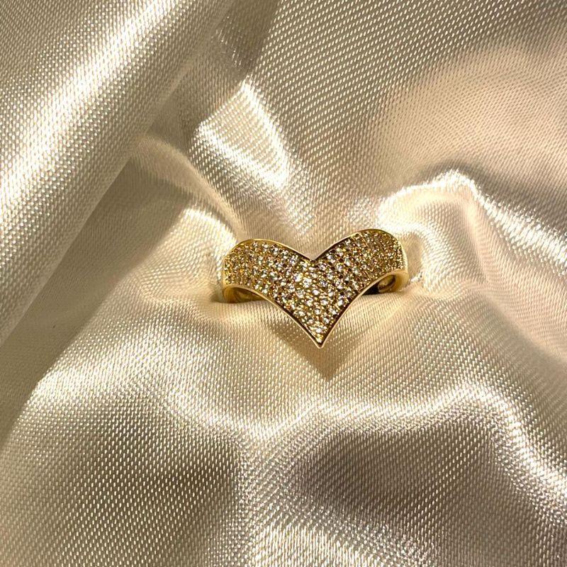 ANEL DESIGN  CRAVEJADO EM V