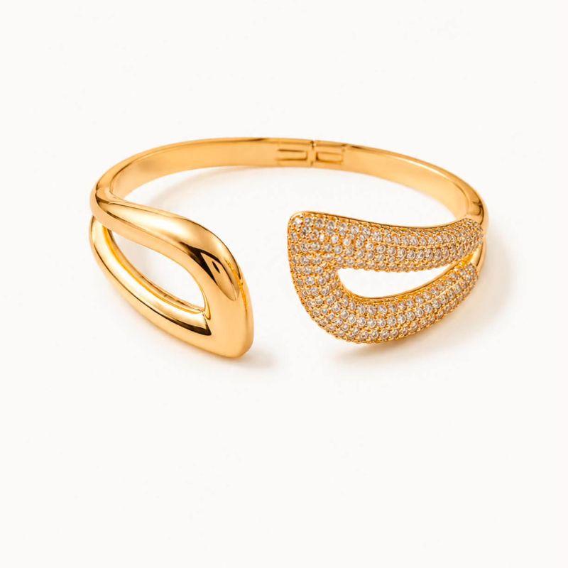 BRACELETE RIGIDO DOURADO CRAVEJADO