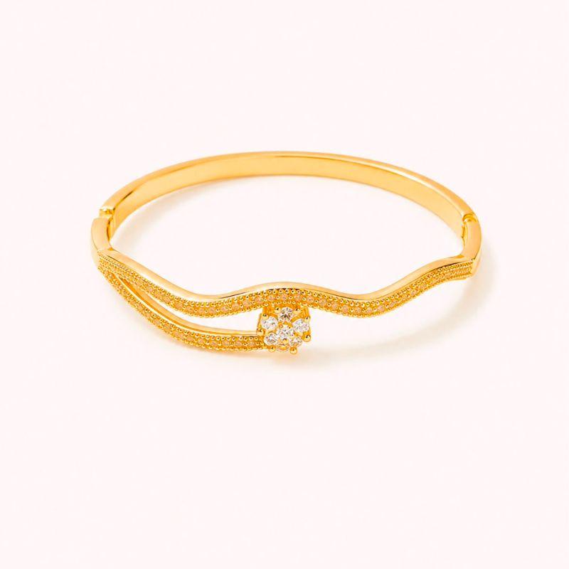 BRACELETE RIGIDO DOURADO CRAVEJADO