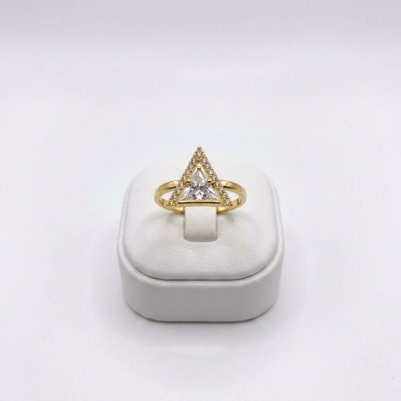 ANEL DESIGN TRIANGULO CRAVEJADO