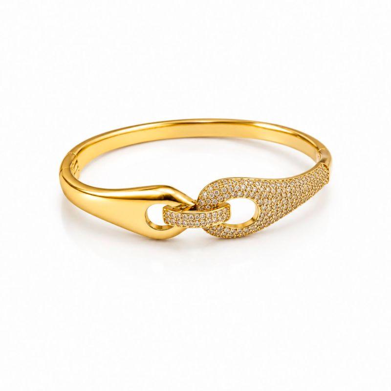 BRACELETE DOURADO CRAVEJADO FIVELA